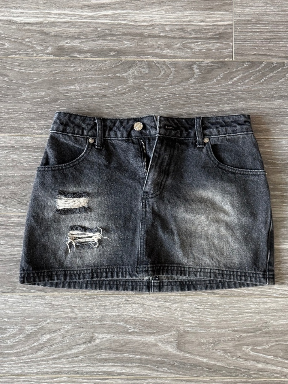 Edikted Black XS Denim Mini Skirt